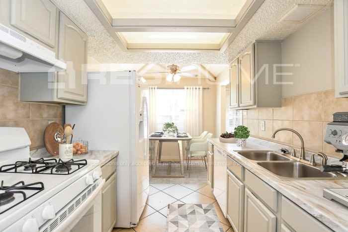 220 Milas Ln - Photo 3 of 19