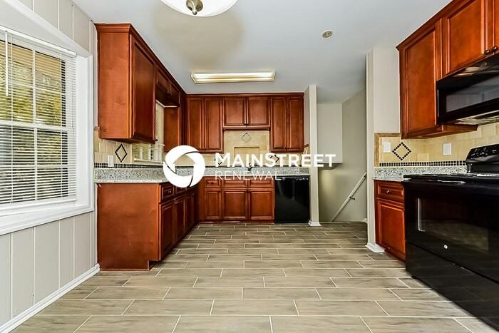 5749 Cypress Ct - Photo 7 of 17