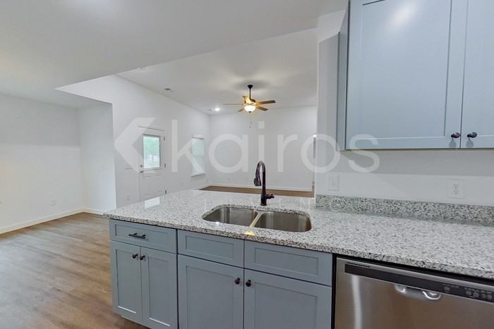 142 Hughes Dr - Photo 7 of 21