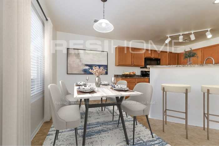 22342 W Shadow Dr - Photo 4 of 19