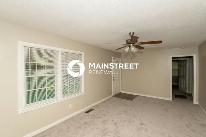 1320 Glenwood St Nw - Photo 3 of 16