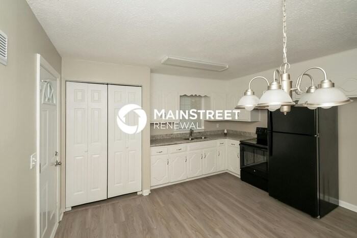 1320 Glenwood St Nw - Photo 5 of 16