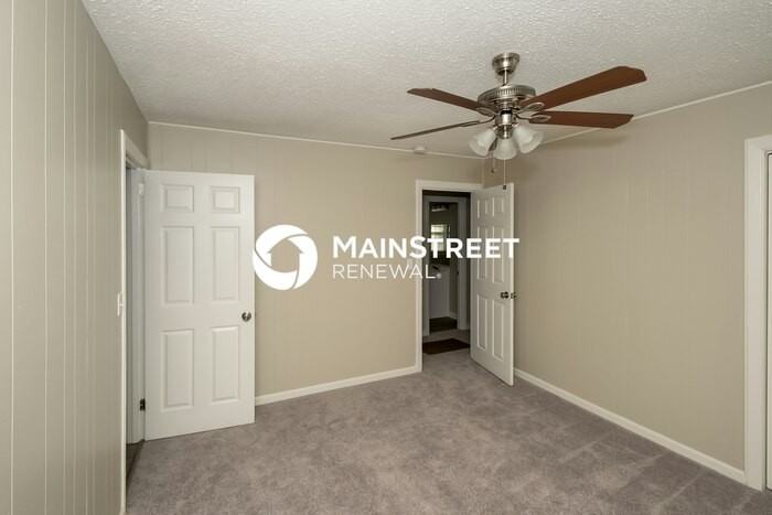 1320 Glenwood St Nw - Photo 7 of 16