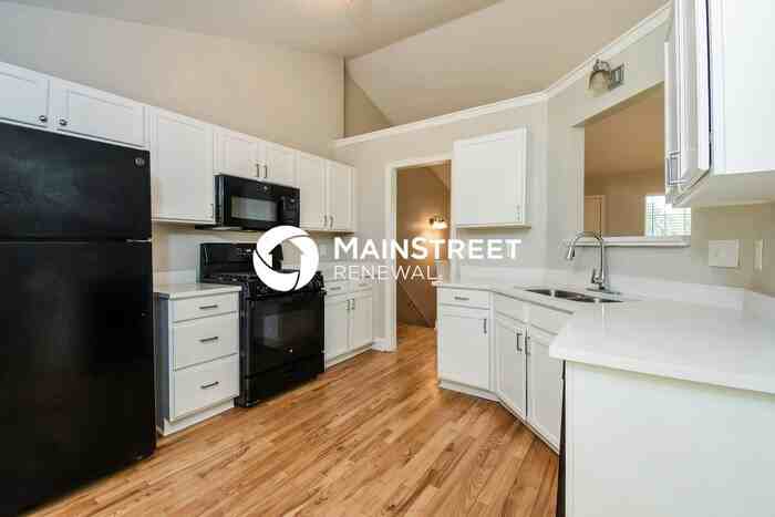 59 Canterbury Dr - Photo 7 of 17