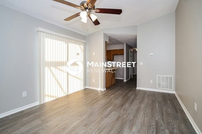 24 Bradford Ct - Photo 7 of 16
