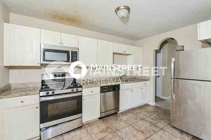 680 Compton Ln - Photo 5 of 15