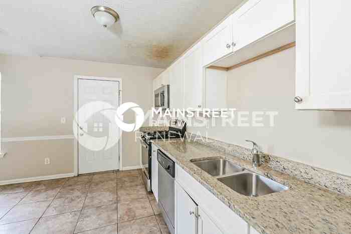680 Compton Ln - Photo 6 of 15