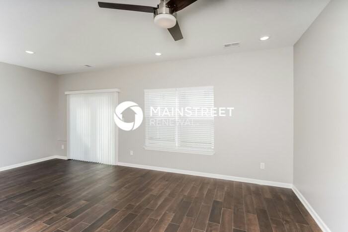 2058 N Sarah Dr - Photo 7 of 17