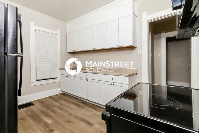 100 N Longworth Ave - Photo 6 of 16