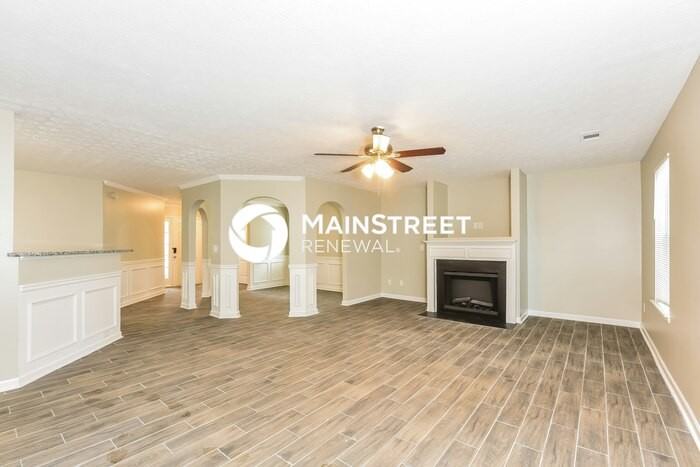 7548 Garnet Dr - Photo 4 of 17