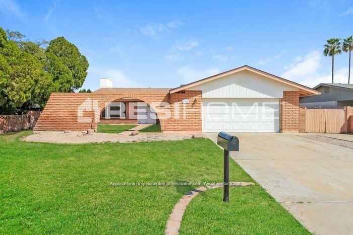 1315 S Polly Ann Dr - Photo 2 of 16
