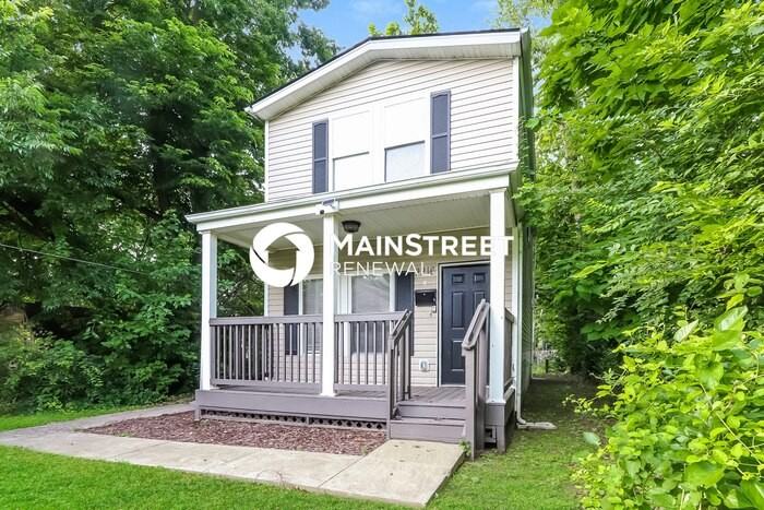 2216 W Main St #2 - Photo 4 of 17