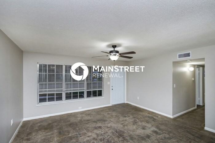 862 Lance St - Photo 3 of 15