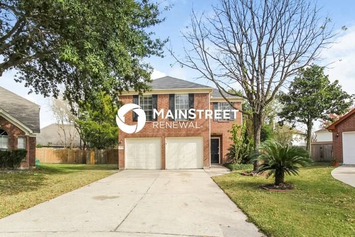 8822 Woodcamp Dr