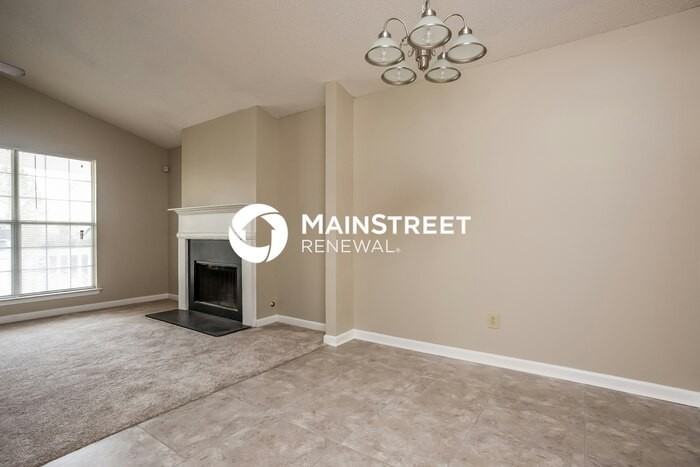 5857 Eagles Feather Ln - Photo 3 of 15