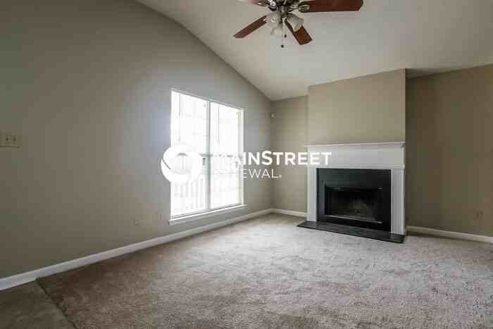 5857 Eagles Feather Ln - Photo 4 of 15