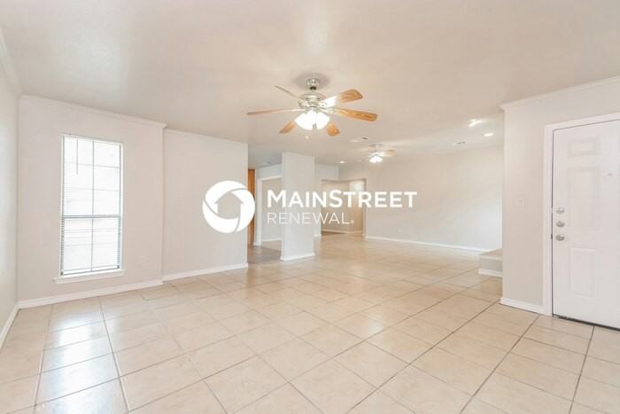1105 Chimneyrock Trl - Photo 7 of 15
