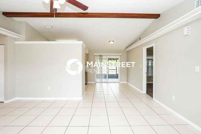 548 Winer Ave Sw - Photo 6 of 16