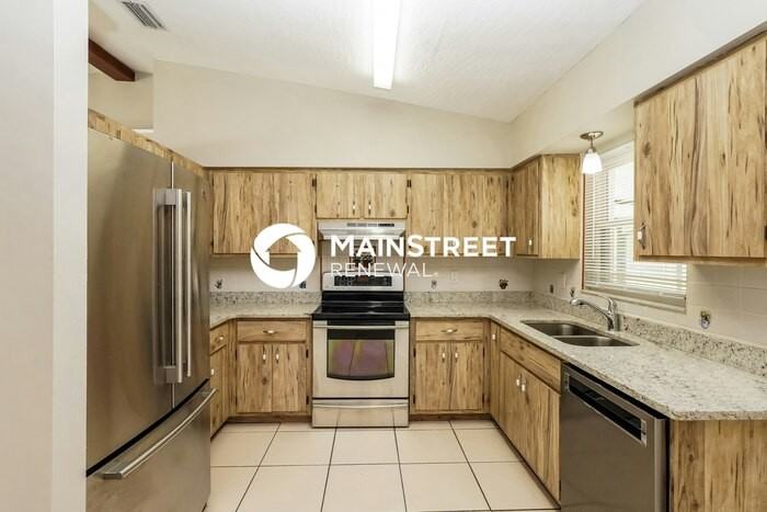 548 Winer Ave Sw - Photo 7 of 16