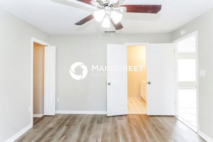548 Winer Ave Sw - Photo 7 of 16