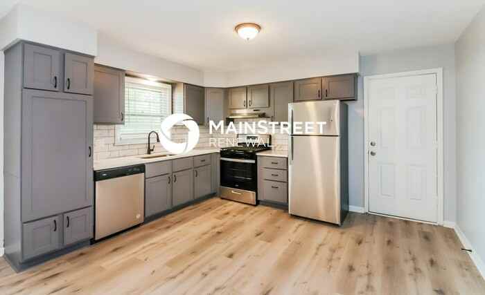 1204 Rice St - Photo 5 of 17