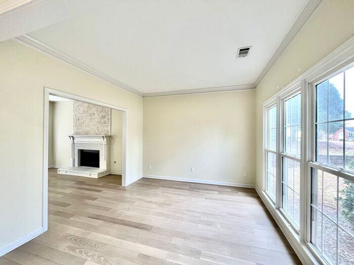 4925 Byers Rd - Photo 3 of 29