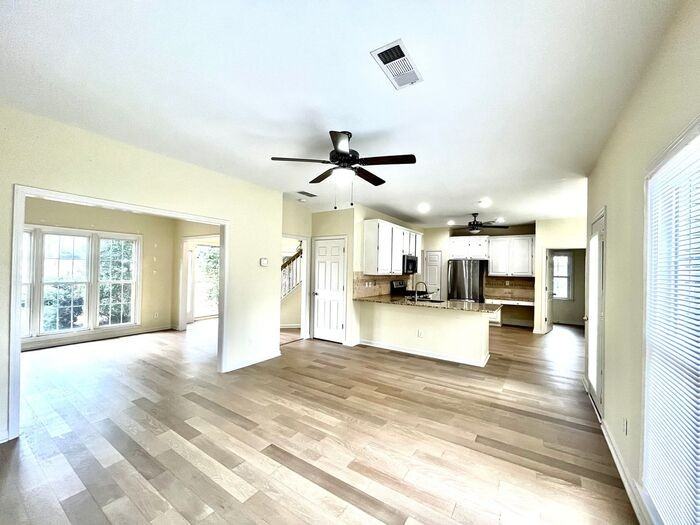 4925 Byers Rd - Photo 6 of 29