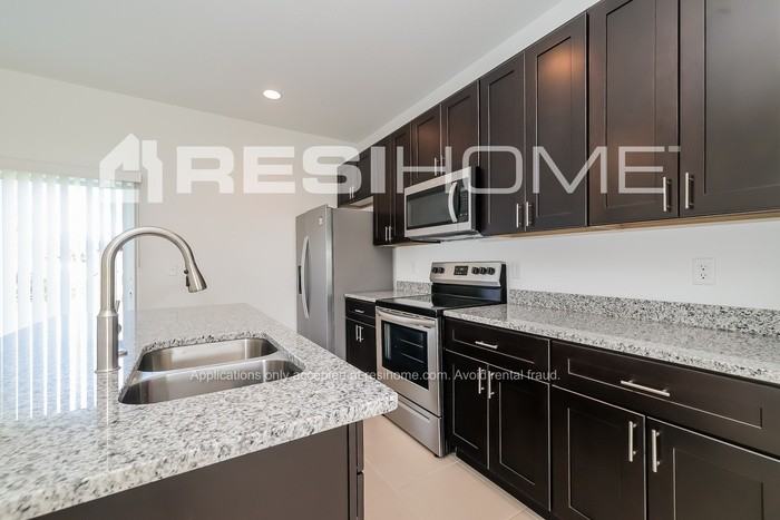 1925 Drum Dr - Photo 7 of 24