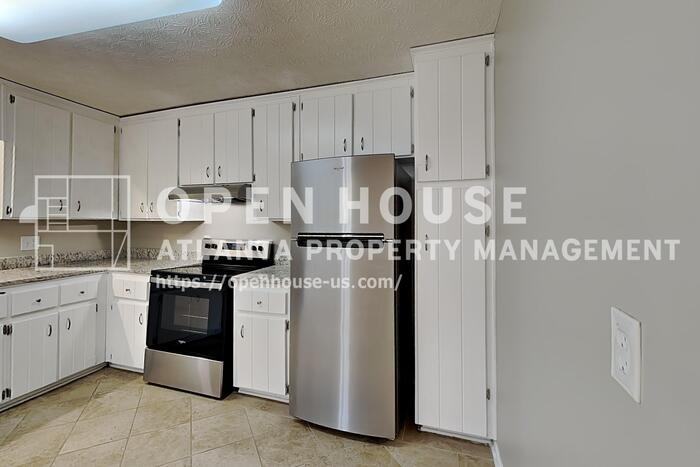 151 Castleair Dr Ne - Photo 6 of 23