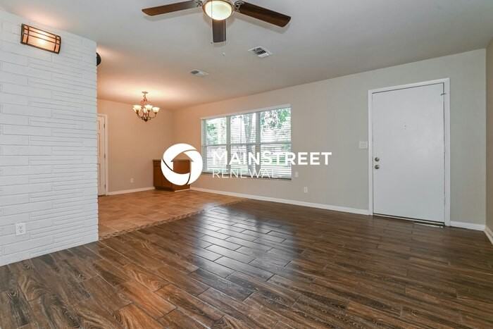 11734 Cape Horn Ave - Photo 4 of 16