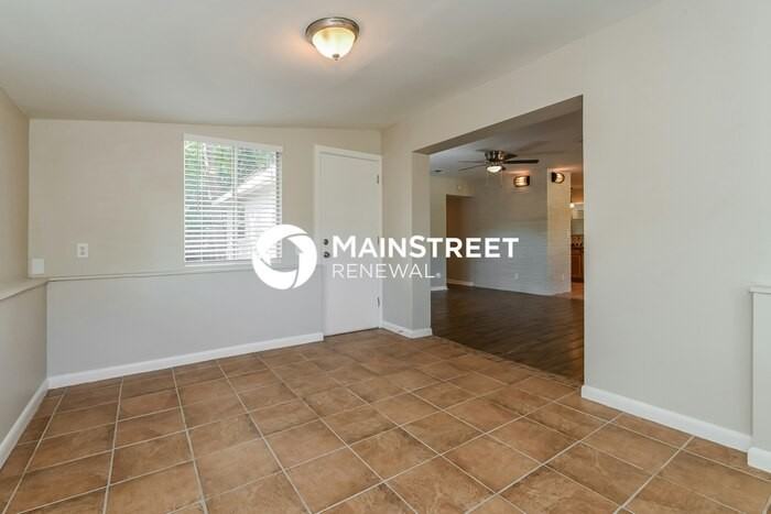 11734 Cape Horn Ave - Photo 7 of 16