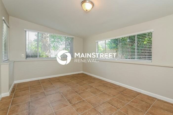 11734 Cape Horn Ave - Photo 7 of 16