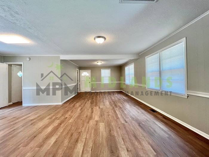 202 Partridge Dr - Photo 6 of 39