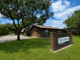 featured image of 2217 E Grimes St #15