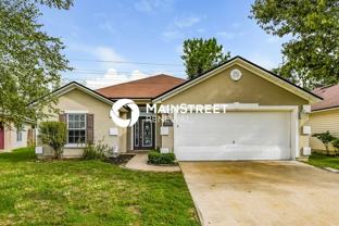 11988 Hayden Lakes Cir - Photo 1 of 1