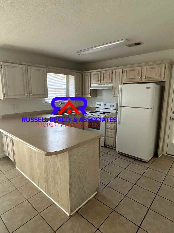 204 Buck Creek Cir - Photo 4 of 7