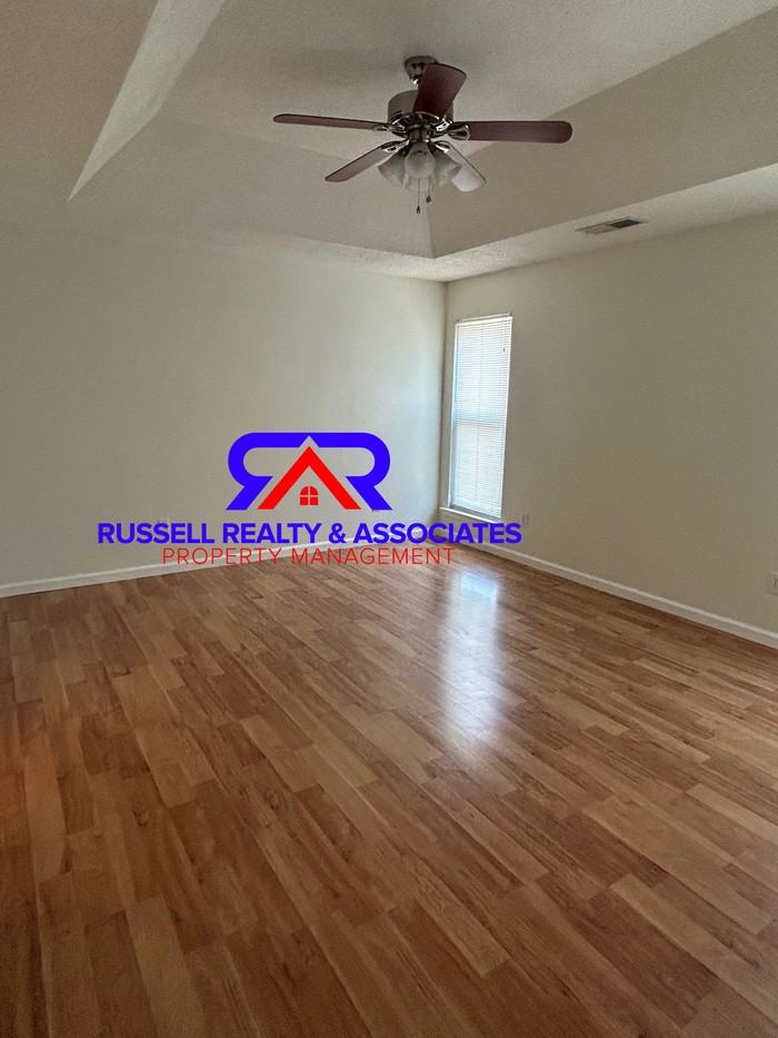 204 Buck Creek Cir - Photo 5 of 7