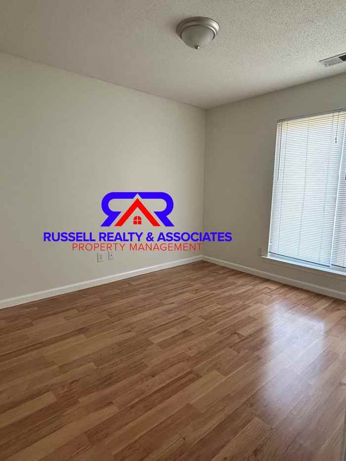 204 Buck Creek Cir - Photo 7 of 7