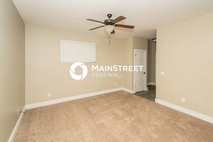 20444 Castle Ridge Rd - Photo 4 of 17