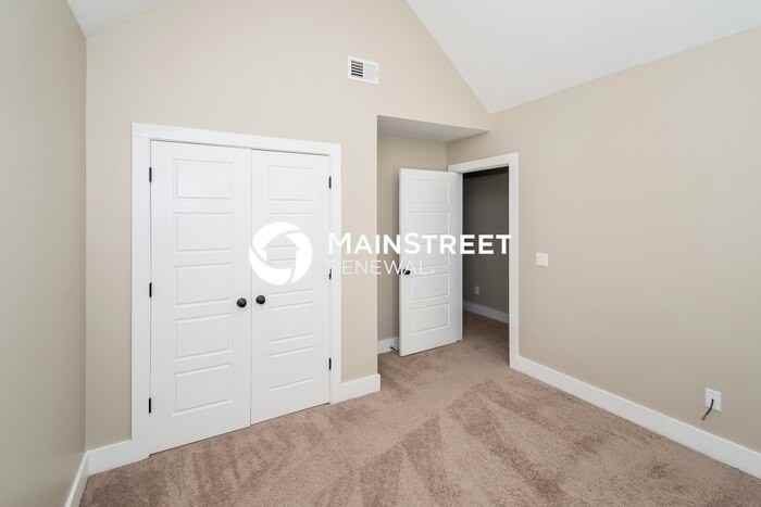 20444 Castle Ridge Rd - Photo 7 of 17