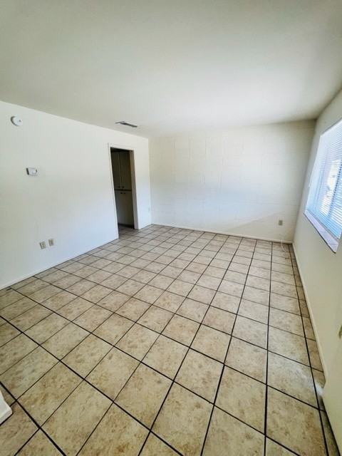 4532 E Fairmount St #B - Photo 3 of 12