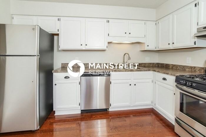 5912 Montina Rd - Photo 5 of 15