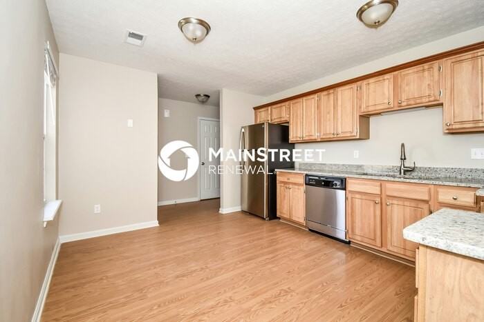 10111 Greenfield Woods Cir - Photo 7 of 16