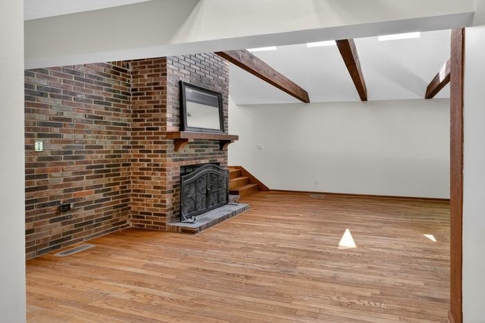 4631 Graceland Ave - Photo 6 of 41