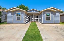 1320 Oak St - Photo 1 of 1