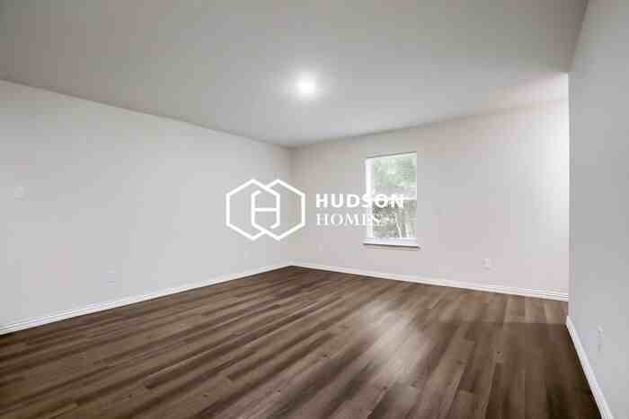 825 Garrison St - Photo 4 of 16