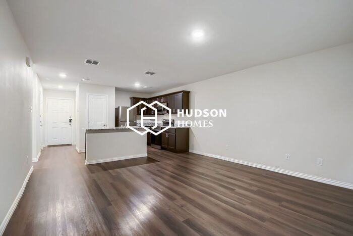 825 Garrison St - Photo 6 of 16