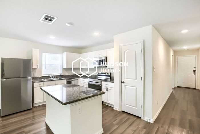 5108 Kilpatrick Ave - Photo 5 of 14