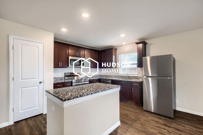 219 Garcia St - Photo 5 of 14