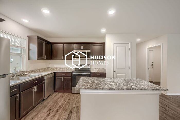 2434 Bermuda Dr - Photo 6 of 16